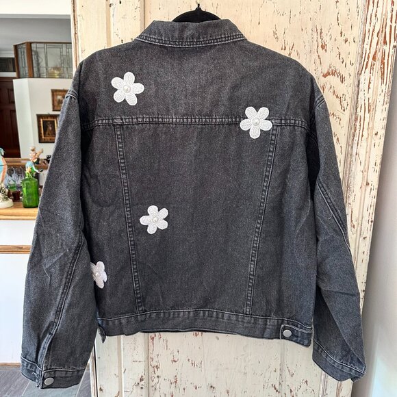 BLUE VELVET DAISY FLOWER DENIM JACKET - Picture 4 of 5